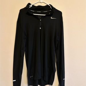 Men’s Dri-fit Nike pullover
